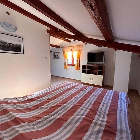 App Franci Parenzana Apartman Marusici  Kültér fotó