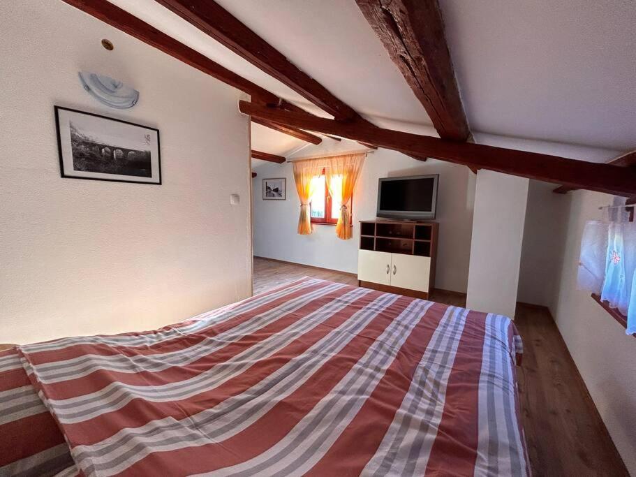 App Franci Parenzana Apartman Marusici  Kültér fotó